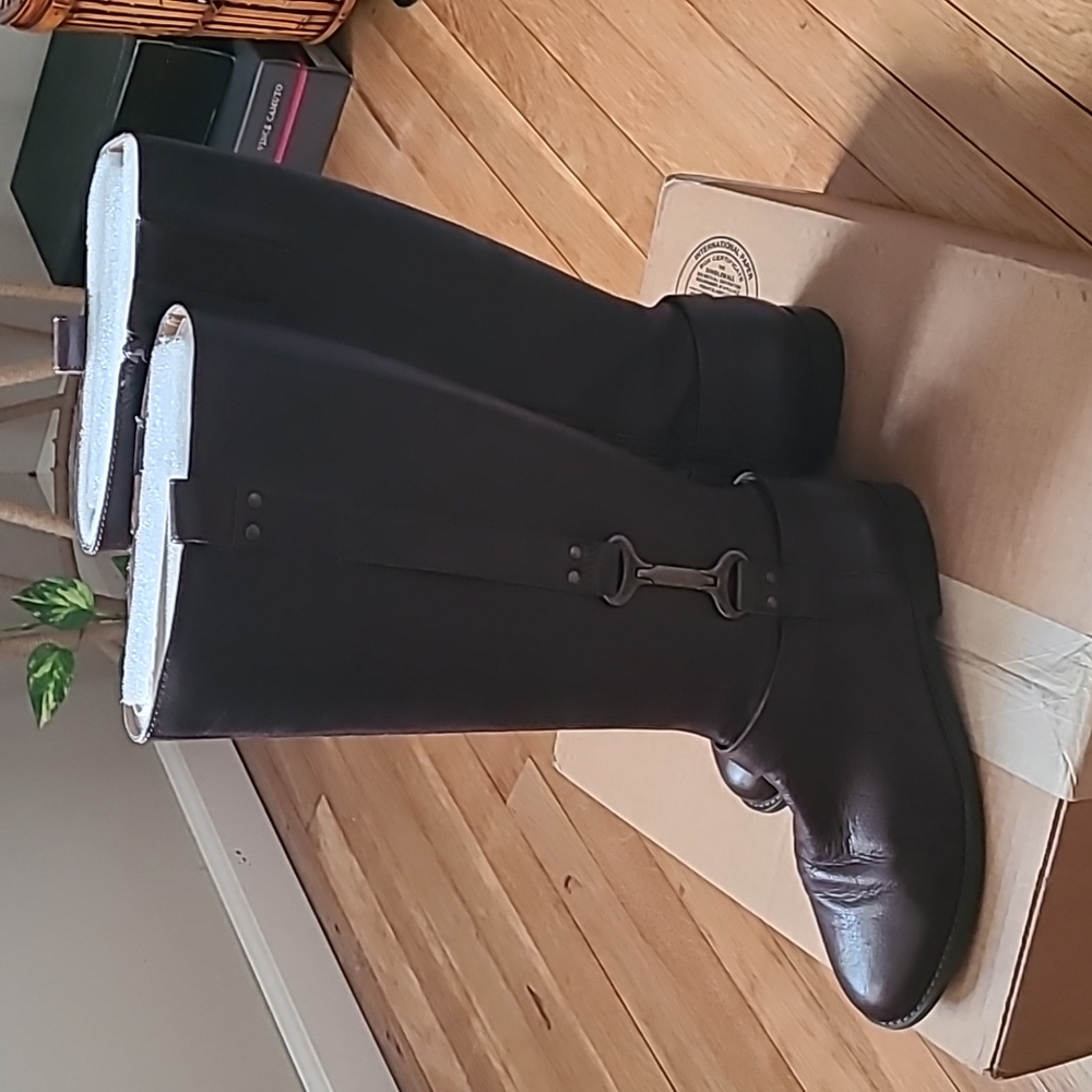 Like NEW: Nine West brown riding boot women's size 11